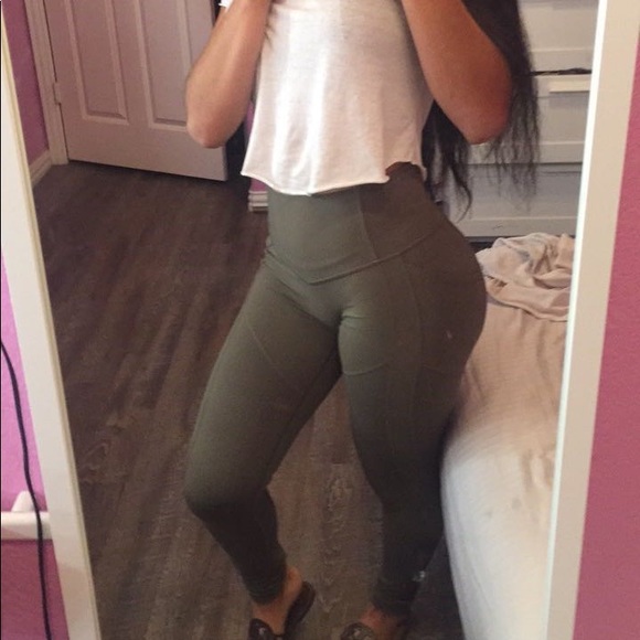 Lululemon full length high rise leggings olive green 8 - Picture 6 of 6